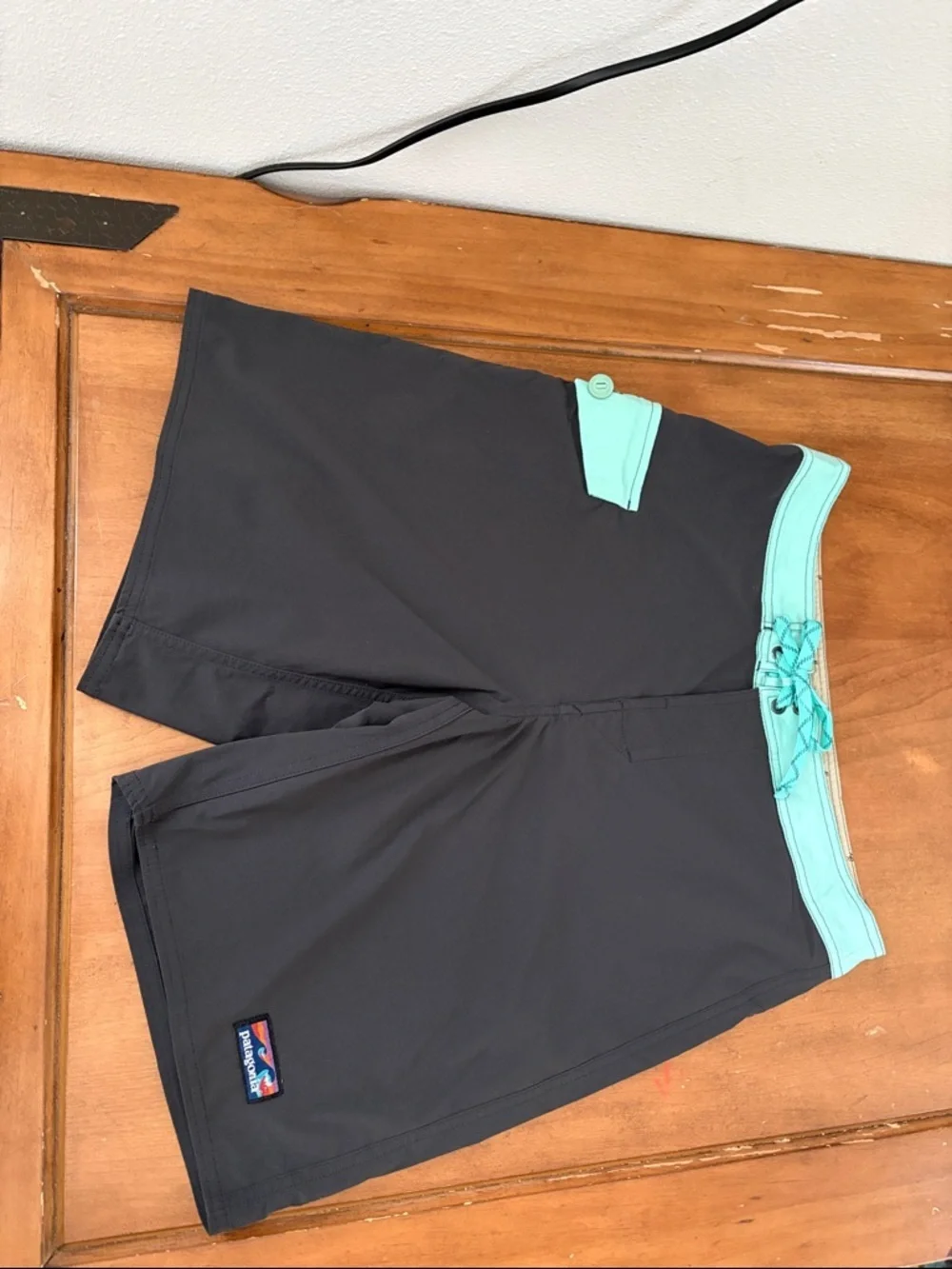 Patagonia Gray Board Shorts with Aqua Waistband Size 30